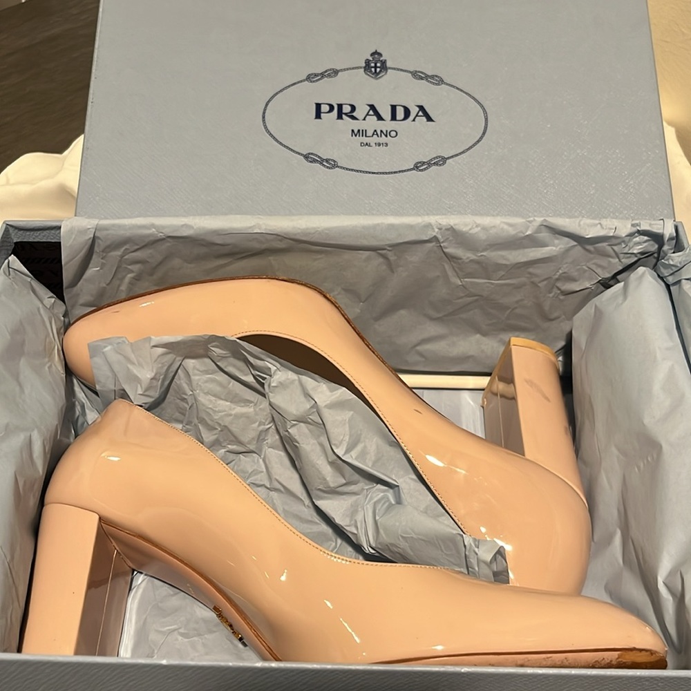 PRADA 39.5 patent Calzature Donna heel ,Vernice, Cipria/Nude. In original box